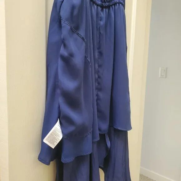 Dress - Picture 4 of 5